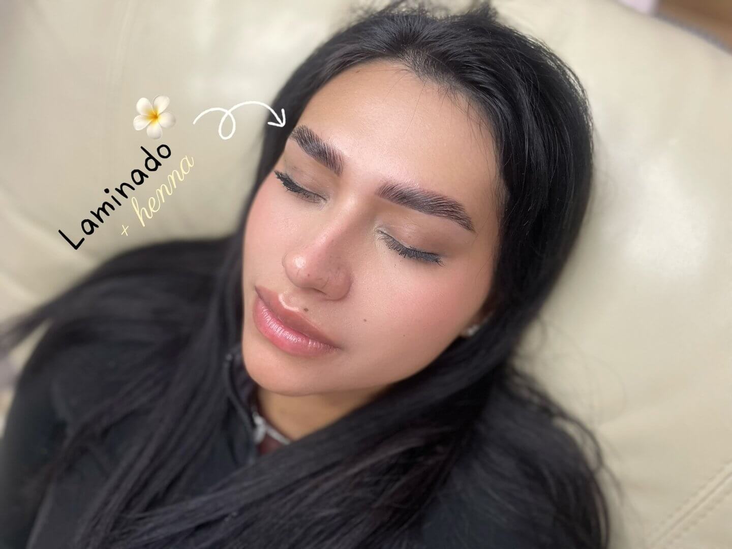 9 beautydesigngranada-estetica-cejas-pestanas-micropigmentacion-formacion-granada